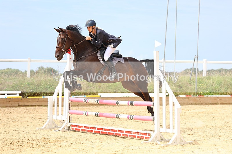 3E7A3673 - Class 9: 80cm Senior