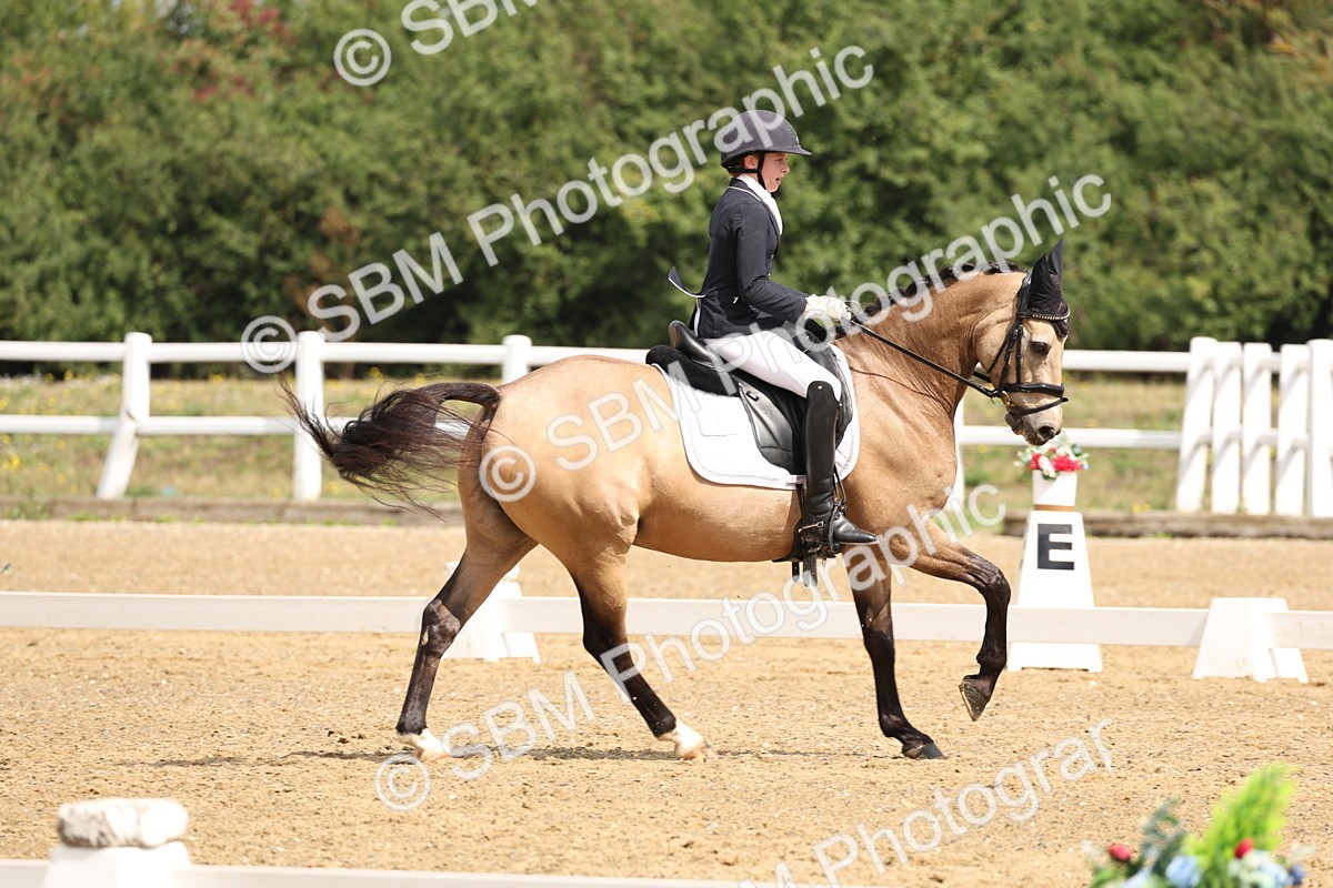 SBM_005800 - Class 6 - Novice 6 - 10.26-11.29