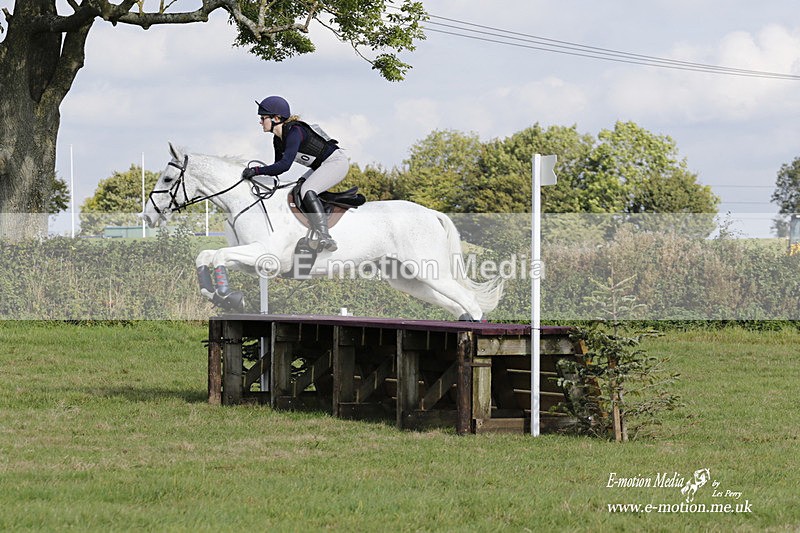  WWHT 171021 3220 - Intermediate (0.90m)  17/10/21