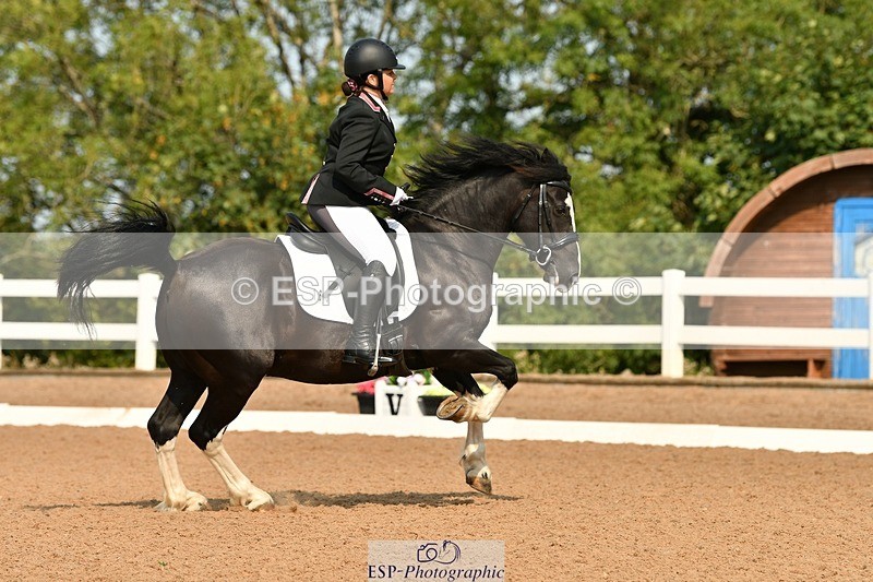 250817-103130-07897 - 169-Amber.HeywoodWalena.Rockocoko