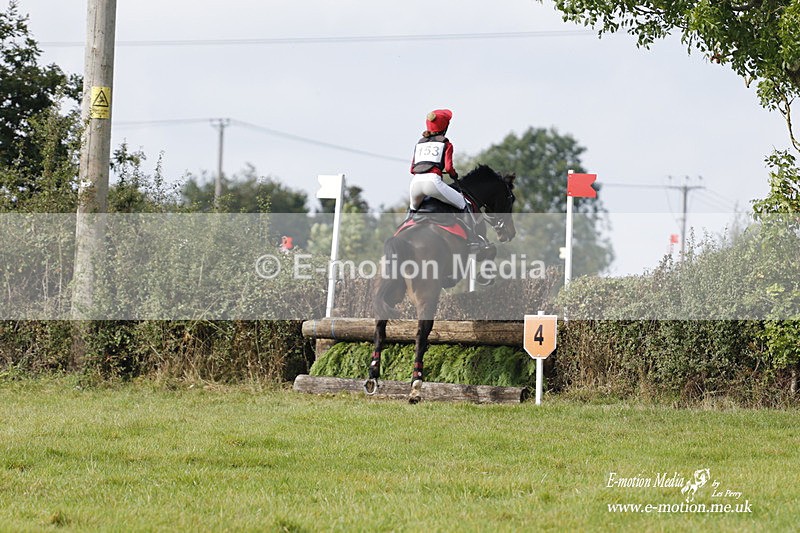  WWHT 171021 2896 - Intermediate (0.90m)  17/10/21