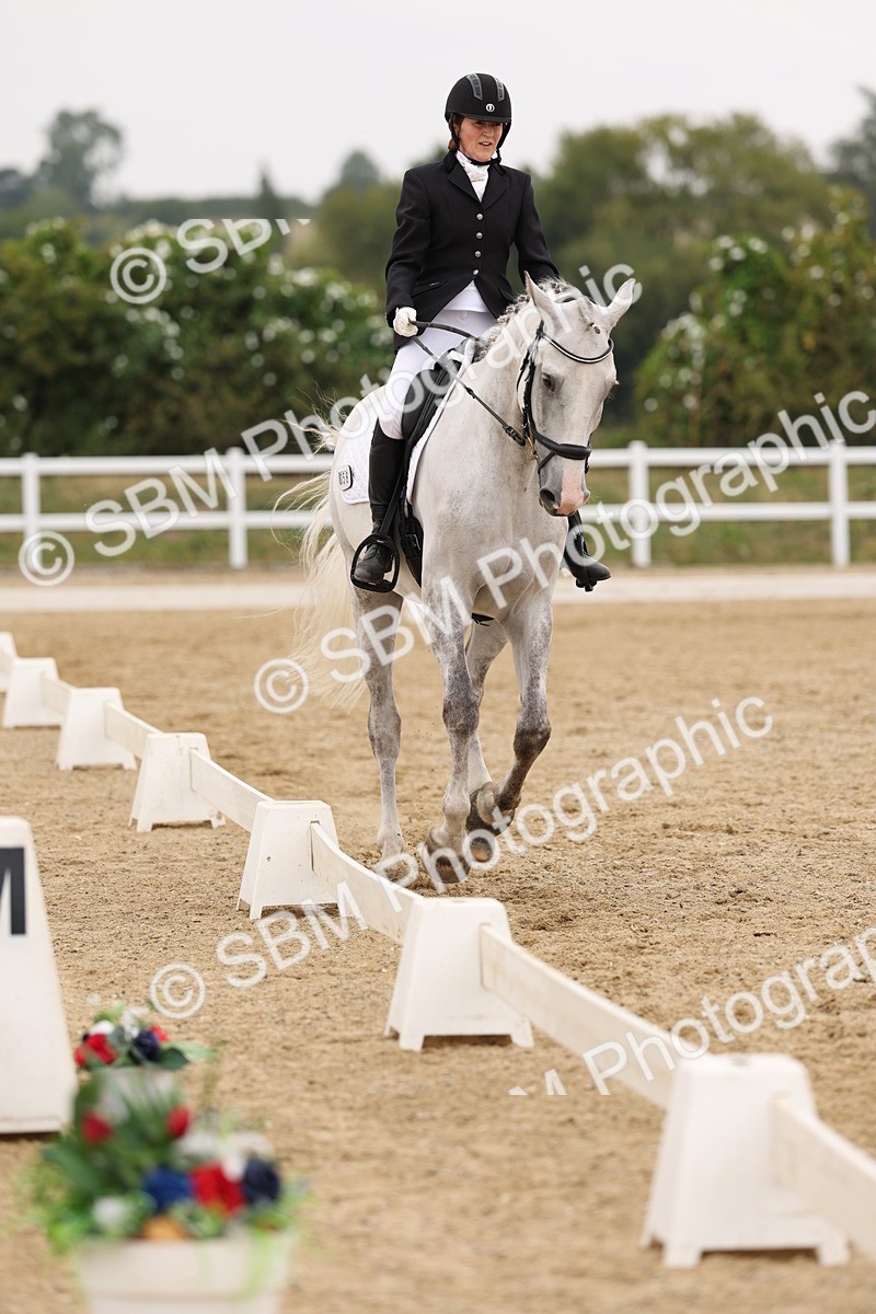 SBM_01780 - Class 9 - Novice 27 Champs