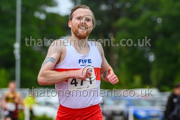 ComMast25-921285 - Track Male Set Two