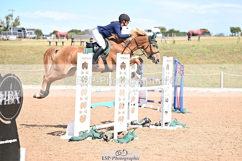 250827B-130227-00463 - Cls 4 Snr Newcomers 1.10m