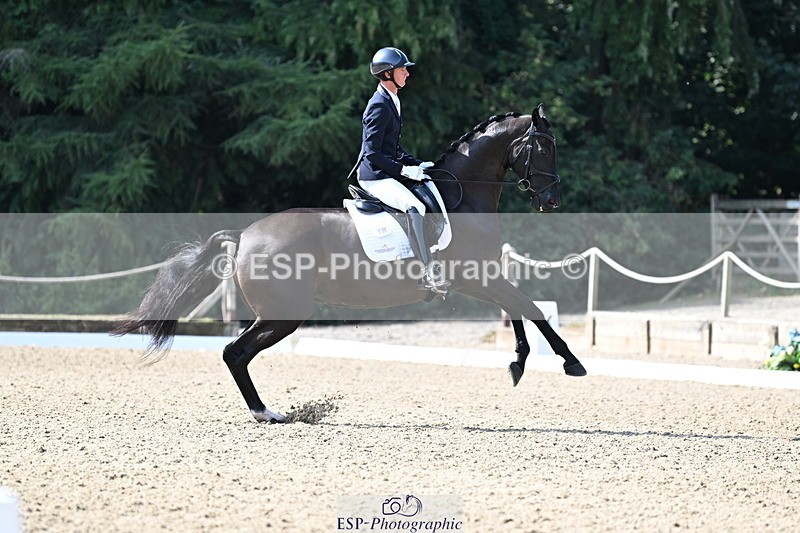 250810A-102740-05160 - 009-Ben.JamesClapton.Banks.Primadonna