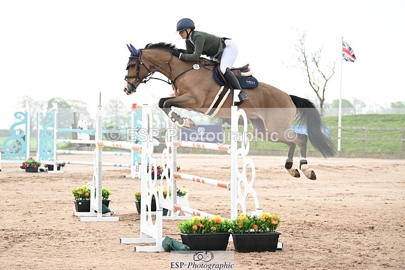 250425-095535-08052 - Cls 2 - 2 Star Small Tour