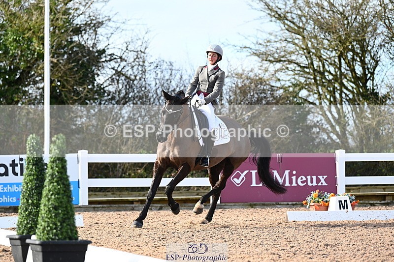 240218A-140337-08549 - 152-Beth.Miller-Lillie.Langtry