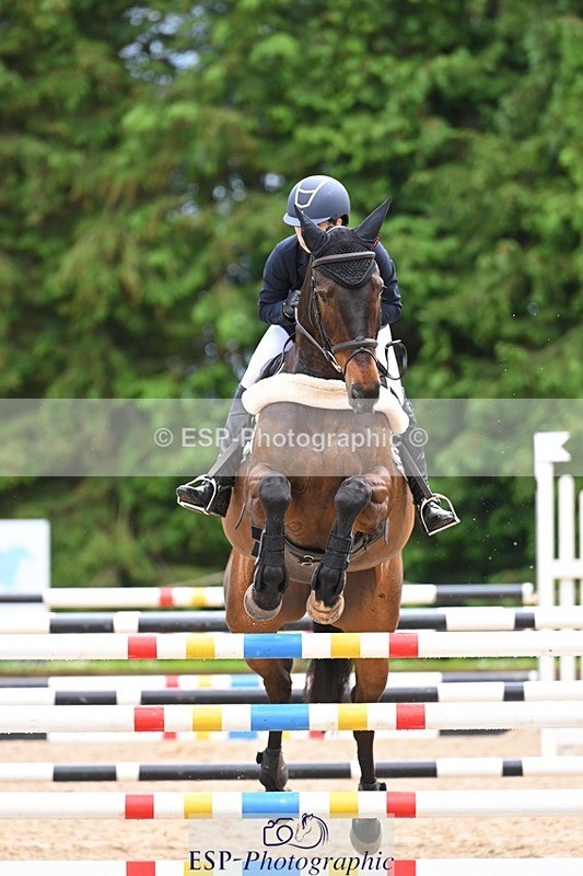 240526-141509-24497 - 220-BALLINAMURRA_FLARE_STAR-Mary_Mason