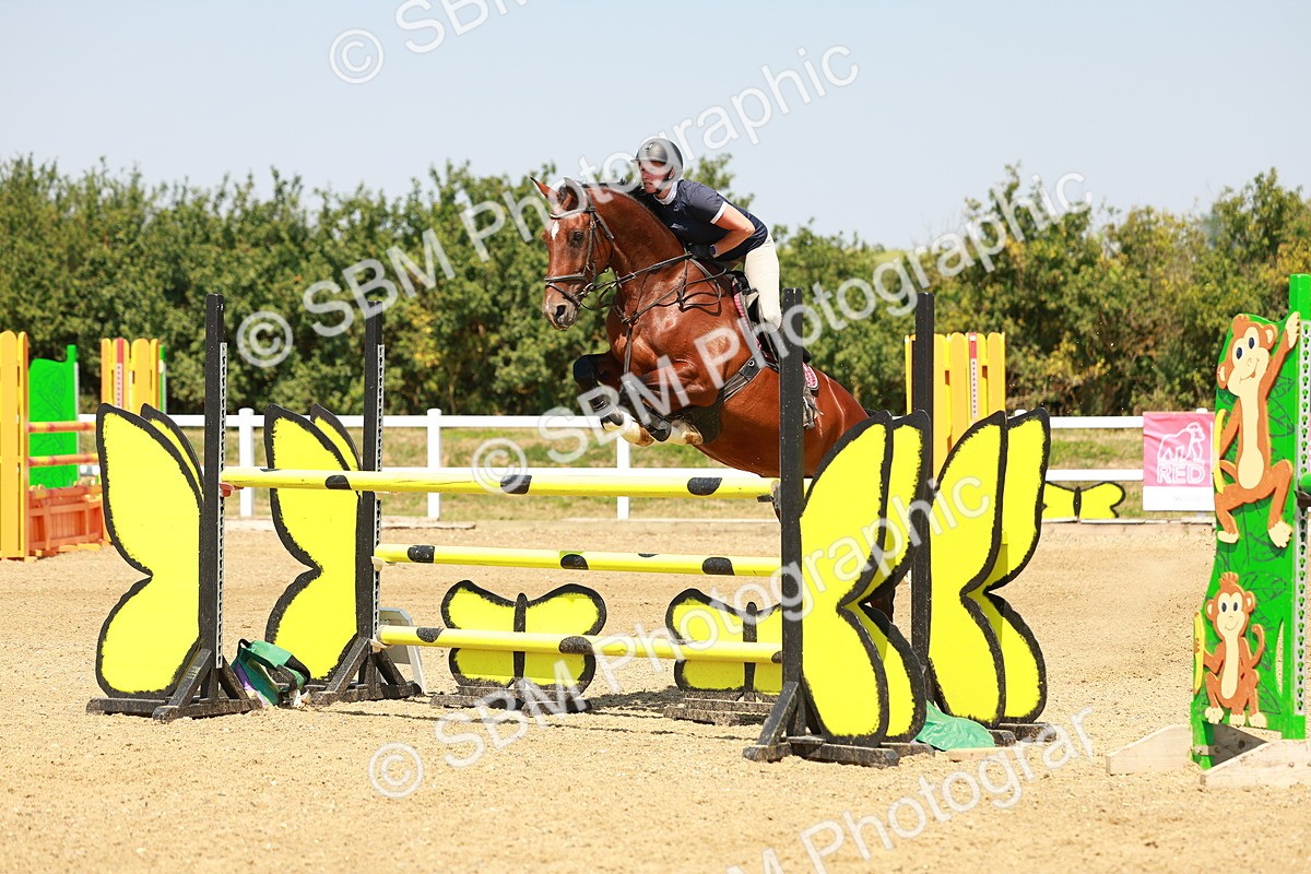 SBM_002016 - Class 5 - Senior Foxhunter - 1.20m