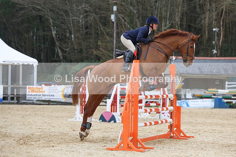 3E7A7593 - Class 8: Senior Newcomers/1.10m open