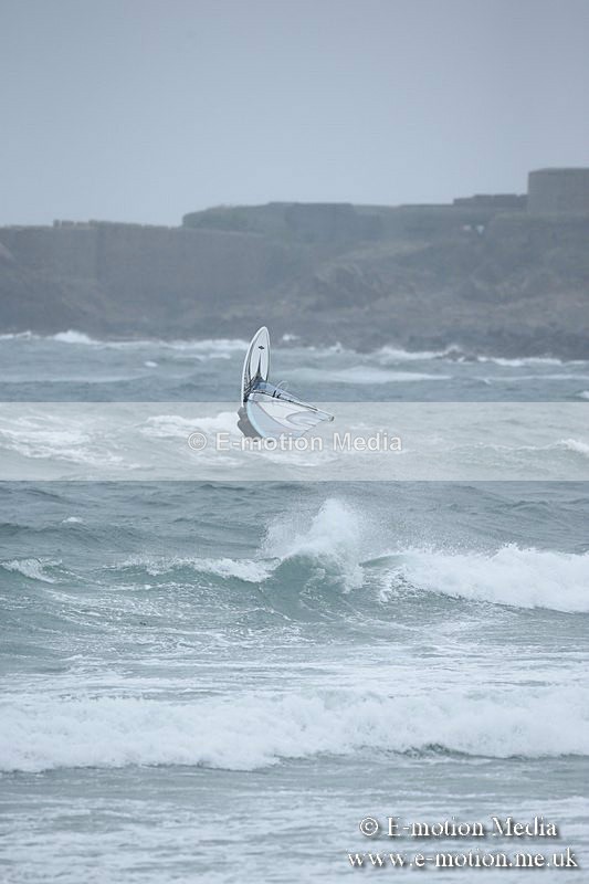 WS 150913-253 - Windsurfing