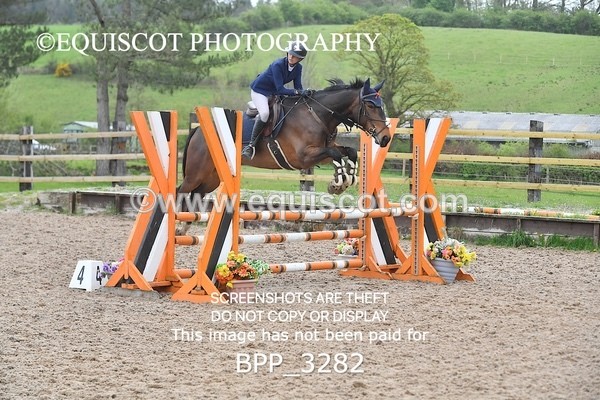 BPP_3282 - CLASS 14 SUN Senior BritiNovice/ 90cm Open