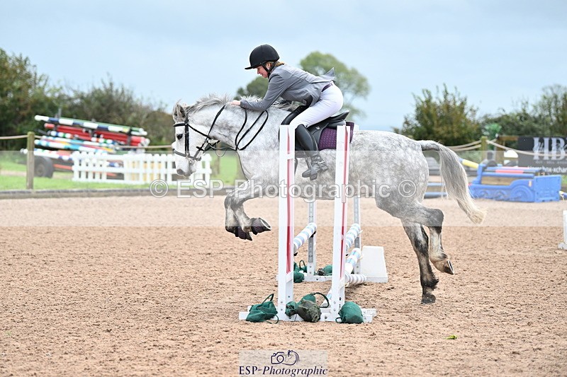 231029A-092344-02363 - 60cm Club and Schools