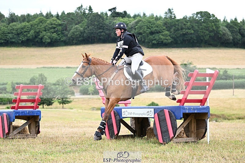 250803A-113546-11190 - K-466-Emily.R.Vincent-GOLDEN.HEART.BREAKER