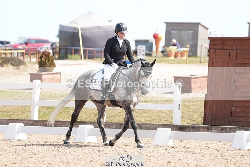 250817-115814-08957 - 059-Michelle.HardymanWalstead.Jack.Daniels