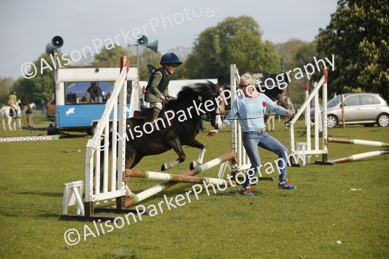 20260426-1032 - Class 1 - Mini Jumping - Lead rein or Assisted