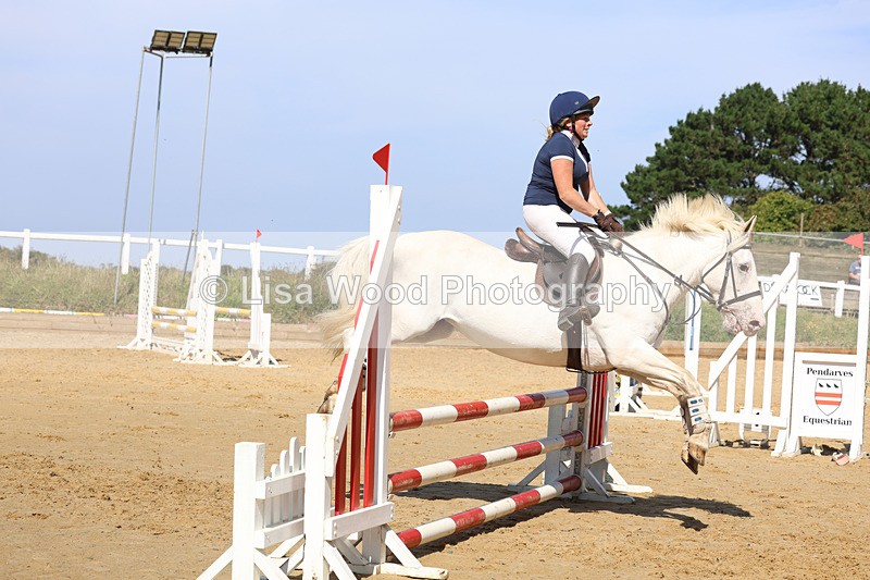 3E7A1337 - Class 9: 80cm Senior