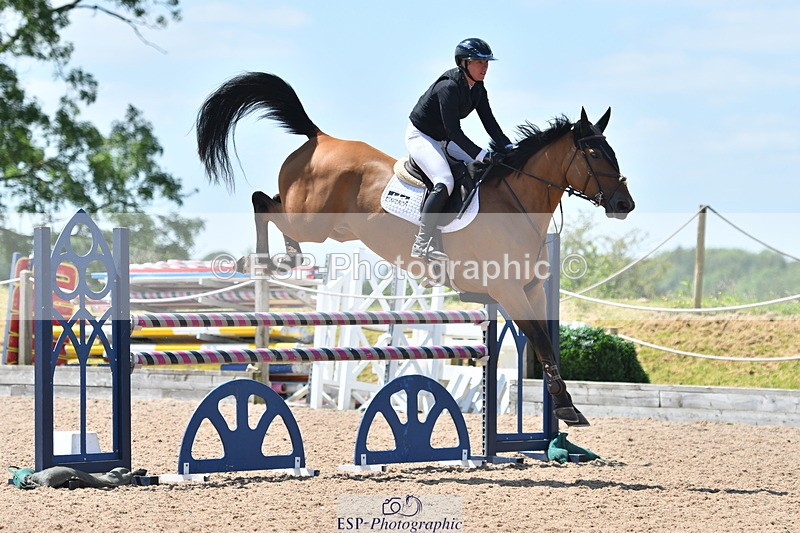 240609A-123348-05225 - Cls 18 Snr Newcomers and 1.10m Open