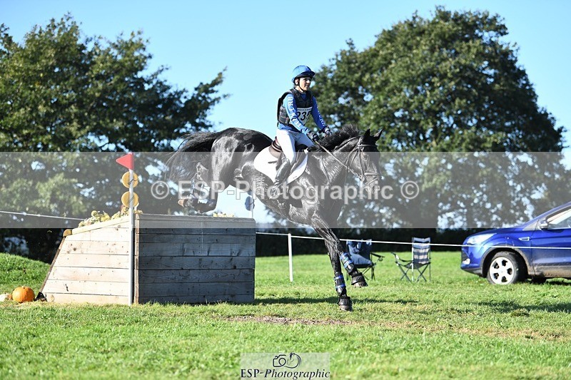 231022-104824-25686 - 235-MON'SAILLE-Carolyne.Ryan-Bell-XC