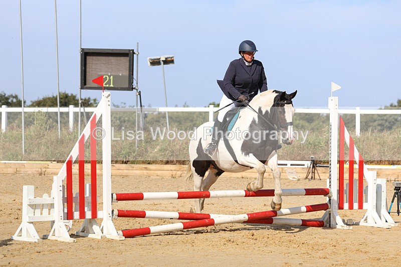 3E7A0666 - Class 4 and 5: 60cm Juniors and Seniors