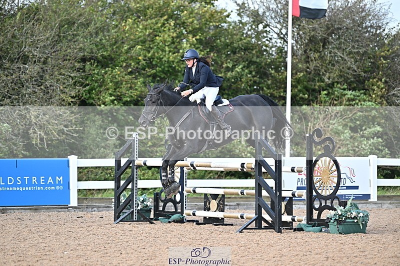 241005A-125403-03829 - SAT Cls 18 1.05m Amateur Jump Off and P