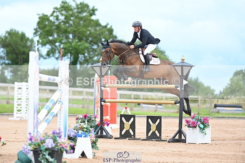 230721A-152213-07190 - Cls 10, 2 Star Big 1.45m Start to break