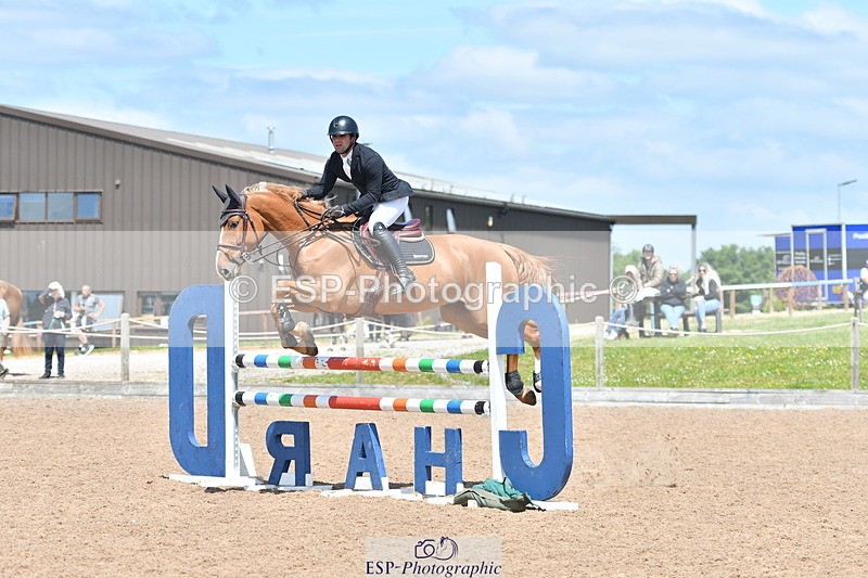 240609A-122352-05140 - Cls 18 Snr Newcomers and 1.10m Open