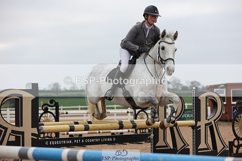 241101A-135921-02323 - FRI Cls 6 Foxhunter and 1.20m Open