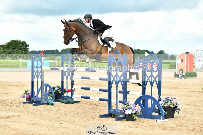 230720A-121348-02743 - Cls 33, 7 Yr Olds 1.30m