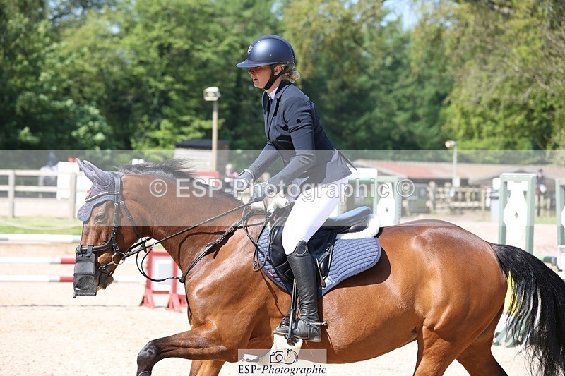 230513-103728-03921 - Cls 18 Snr 1.05m Open