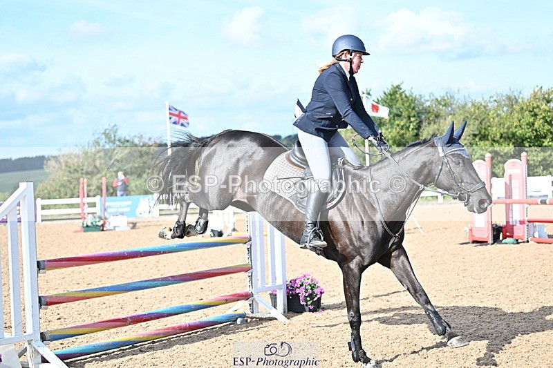 241004A-105944-01479 - Fri 07 Snr Brit Nov & 90cm Open