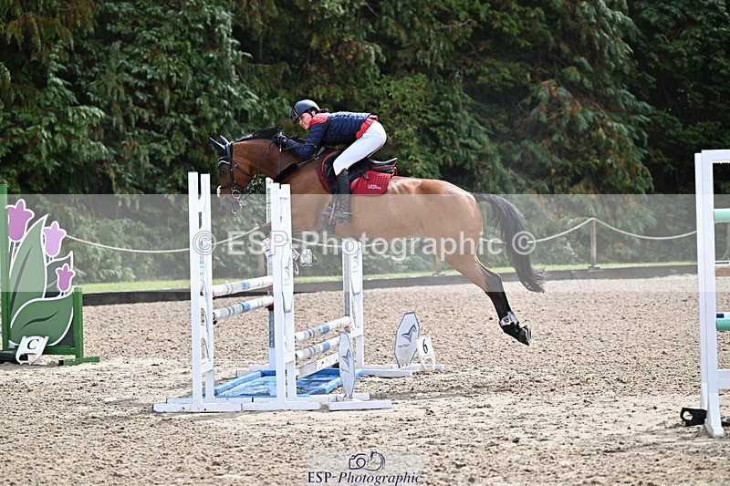 250831A-124646-10414 - Cls 42 Snr 1m Grand Prix