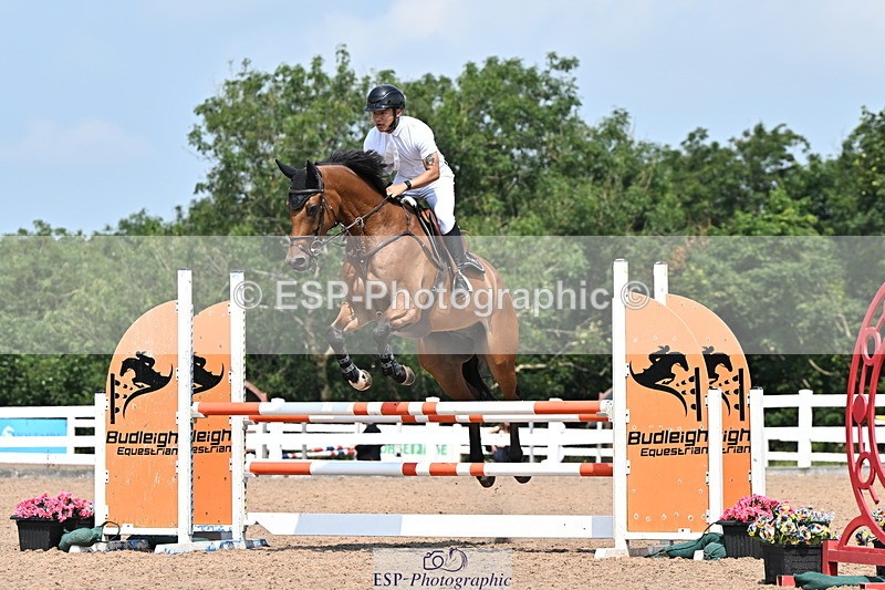 240801A-121525-00725 - Cls 10 1.05m Amateur Qualifier