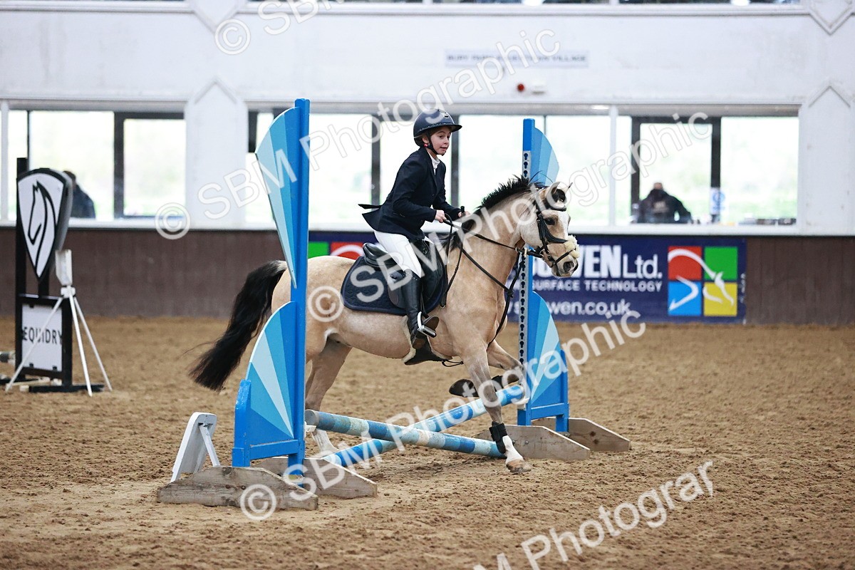 SBM_000139 - Class 1 - Cross Pole Jumping 30cm 40cm