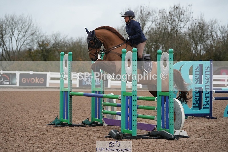 251109-082925-03008 - Cls 15 British Novice and 90cm Open