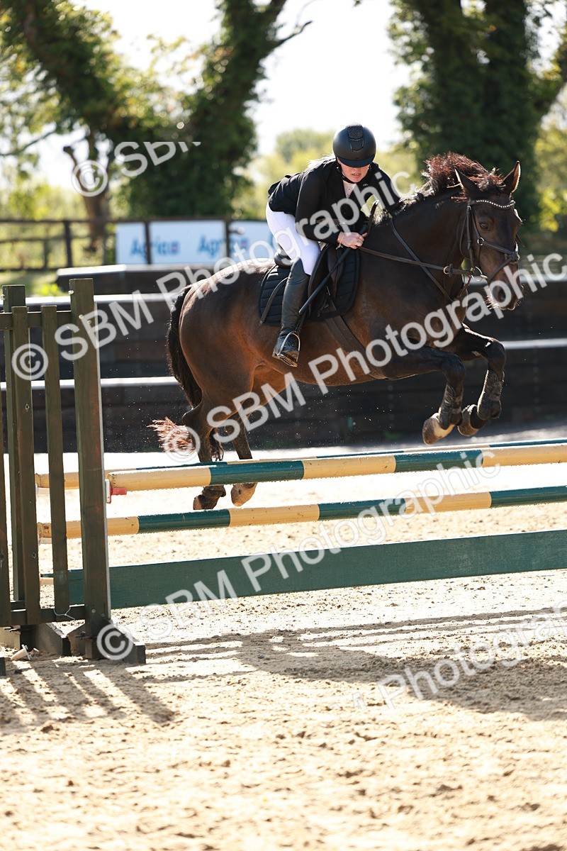 SBM_37953_J39 Senior Horse and Pony 85cm Championship - Dolcie Mae Ivison