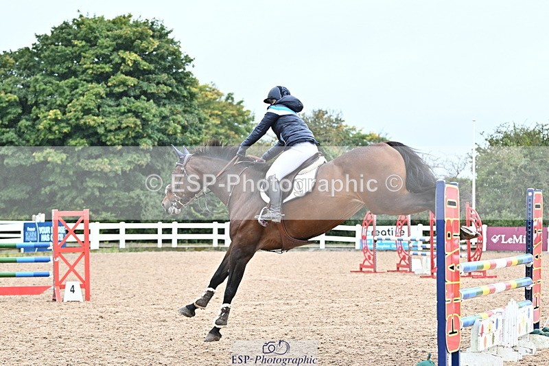 240925A-121949-00456 - Cls 3 Snr 1.05m Open