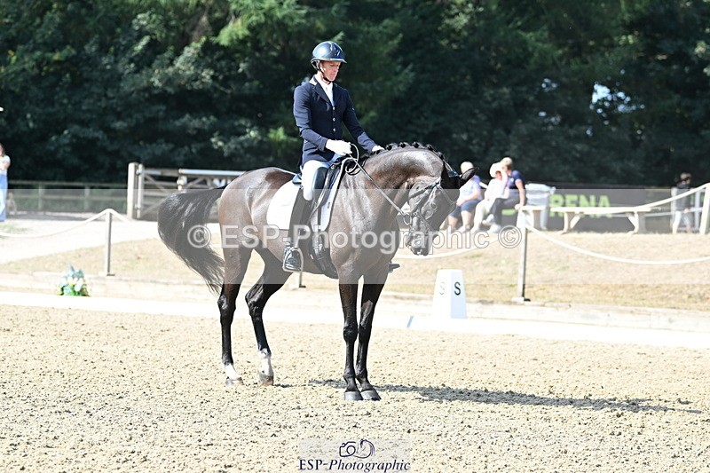 250810A-102911-05195 - 009-Ben.JamesClapton.Banks.Primadonna