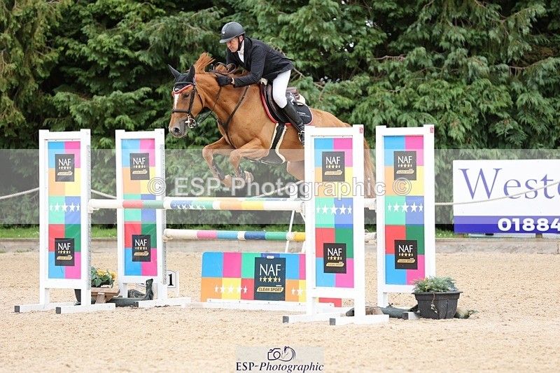 240711-150631-28828 - Cls 124 Foxhunter