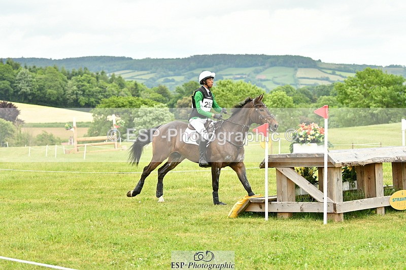 250524A-160139-14298 - C-255-Rupert.Hyde-LEONIDAS.VAN.DE.CRUMELHAEVE