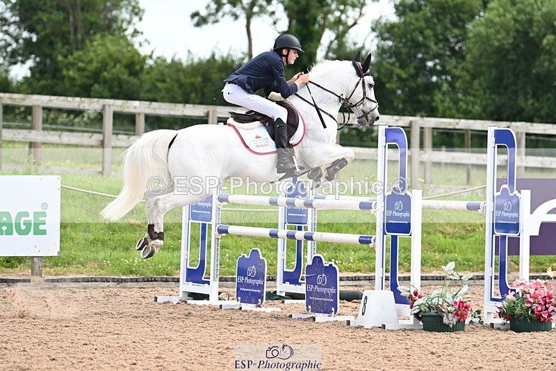 240630A-142340-14137 - Cls 25 HOYS 138cm Qualifier