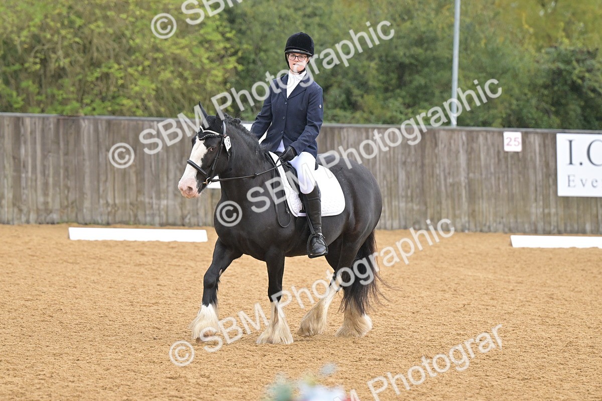 SBM_00541 - D2 - Small Tour Championship Intro 2