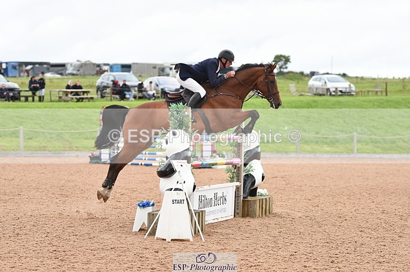 230812A-162954-10290 - Cls 38 Nat 1.40m Open