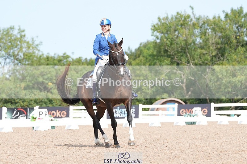 250815-111636-00805 - 012-Natasha.Collings-CostelloDovevale.Tender.Dove