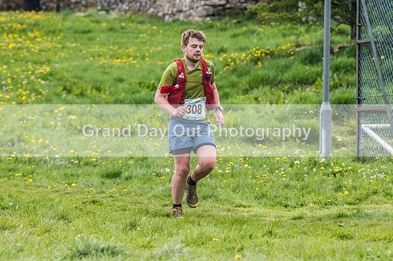 3 Peaks Finish-2222 - The 3 Peaks Race Saturday 26th April 2025 - The Finish