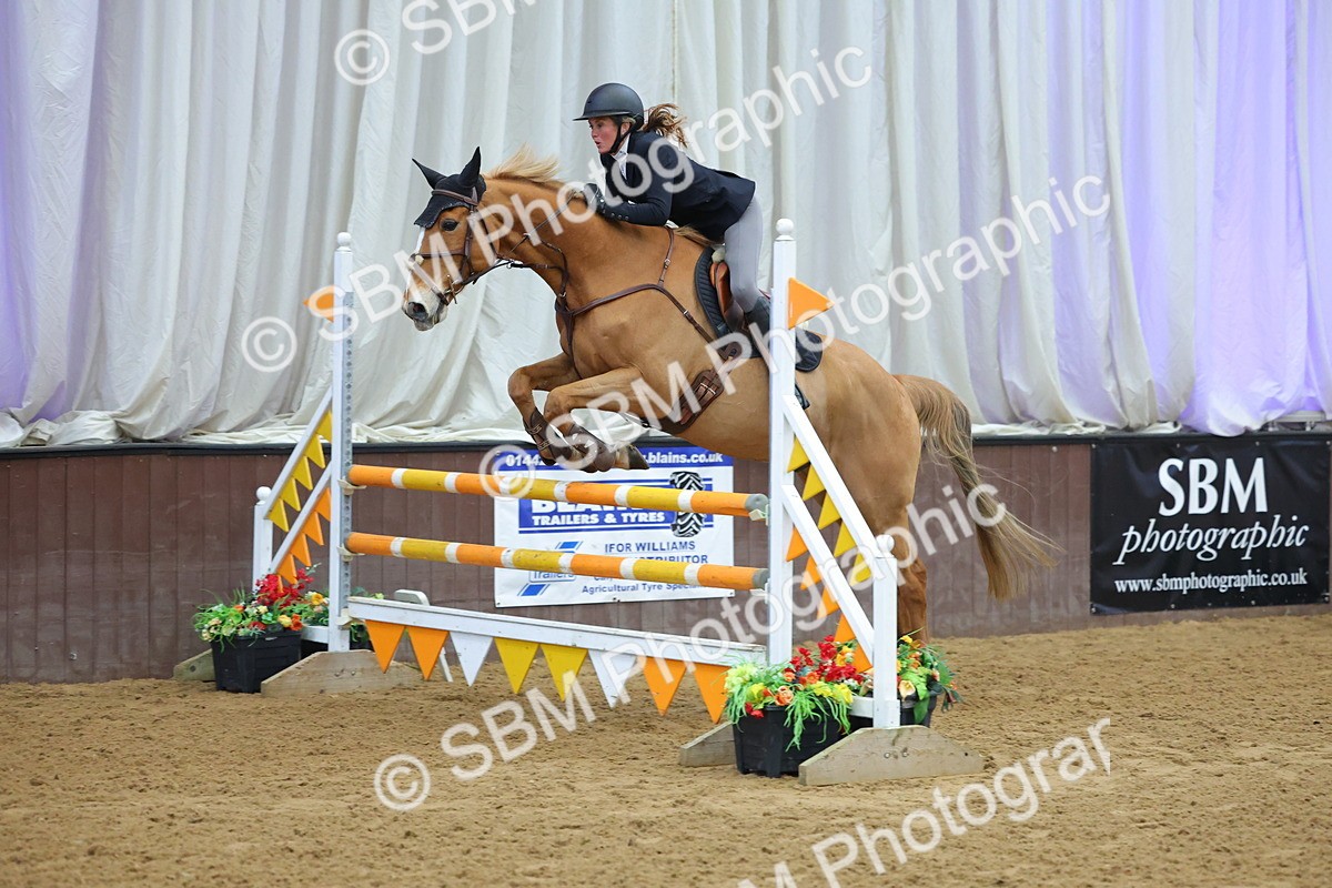 SBM_009949 - Class 21 - Nupafeed Supplements Senior Discovery/ 1m Open - First Round (1.00m)