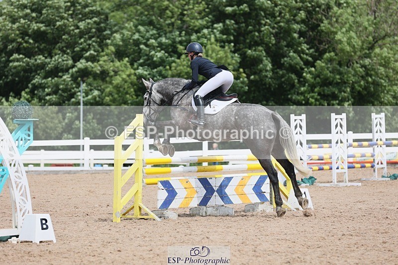 250523-120019-01159 - Cls 09 A&B  Snr Disc & 1.00m Open