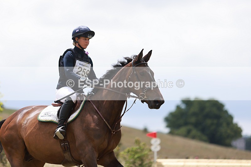 240630X-124232-6944 - 259-Dani_Evans-COUNTRY_BOY