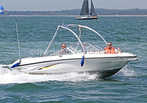 090614 CHAPARRAL IMG_1580 - Speedboats