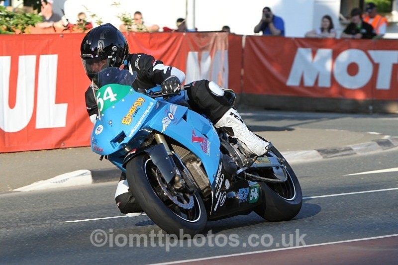  - Saturday Practice Newcomers/Supertwins